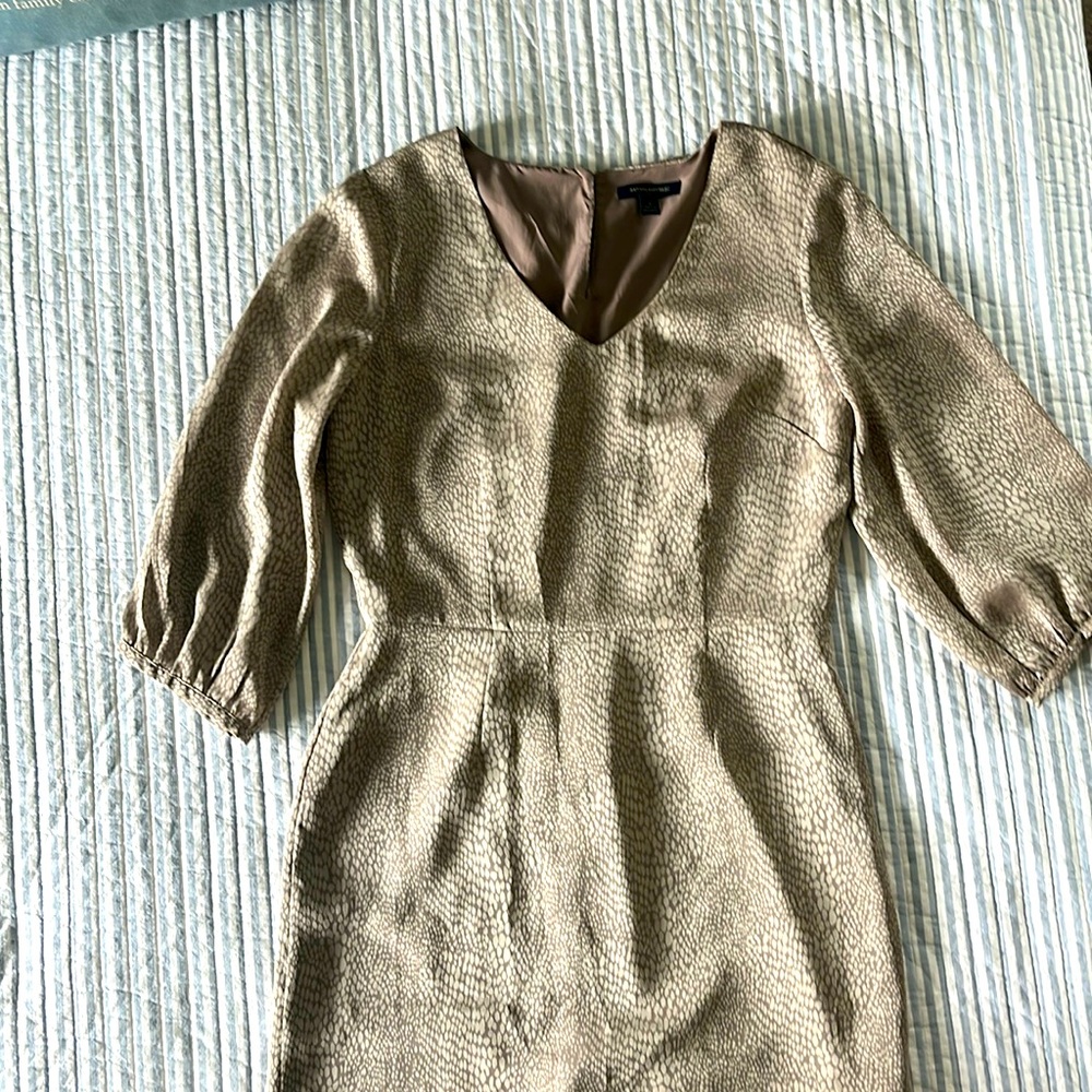 Banana Republic Women's 3/4 Sleeve Sheath Snake Print  Dress Size 8